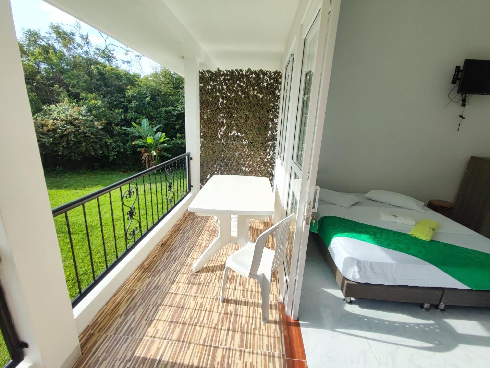 Hotel Campestre Mastranto Вильявисенсио Экстерьер фото